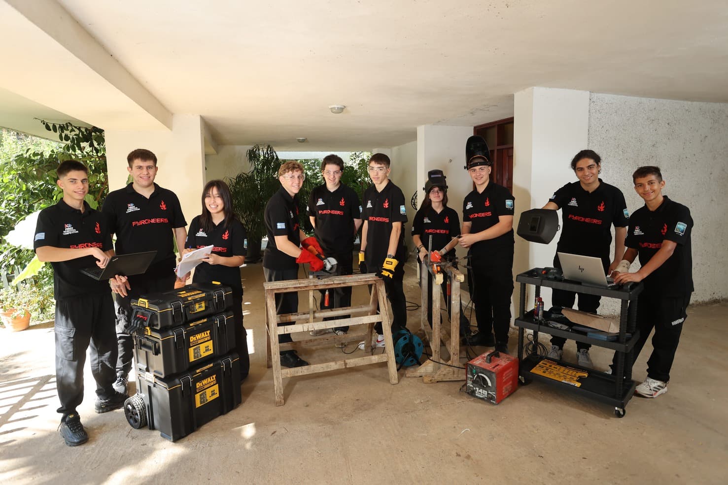 Interactive team photo